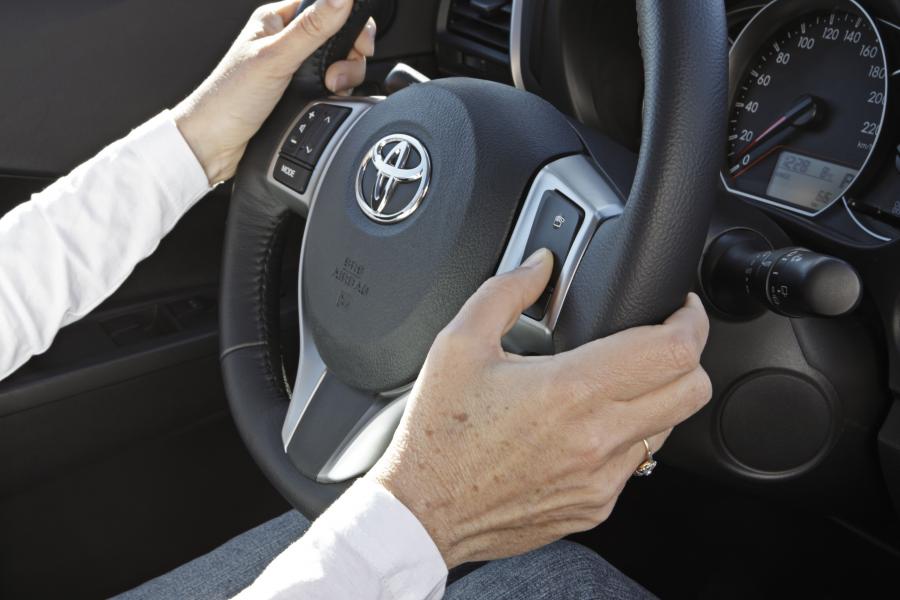  Toyota Verso-S 2010 года  (фото 42 из 109)